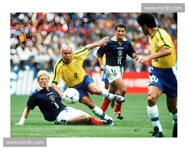 1998年法国世界杯回顾：传奇之战与足球历史的经典瞬间